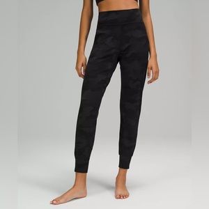 lululemon Align™ High-Rise Jogger - size 2, camo